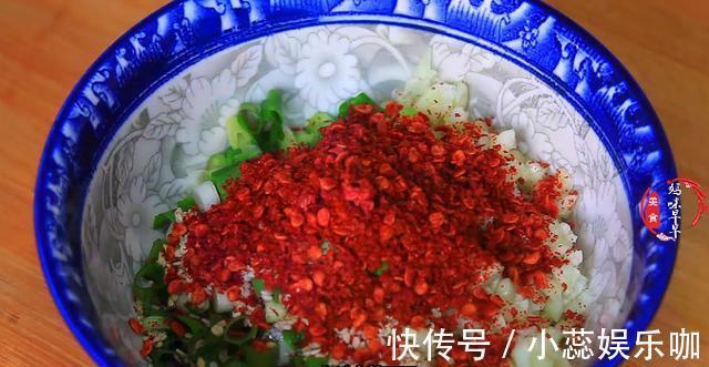 鸡腿|拌凉菜时，最忌直接加生抽，记住“211”，拌什么凉菜都香