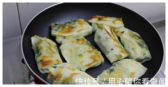 韭菜鸡蛋|韭菜鸡蛋还在包饺子吗，教你这种做法，3分钟出锅，家人嚷着吃
