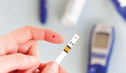 血糖控制|一半糖尿病患者可能出现黎明现象，清晨高血糖原因如何？带您了解