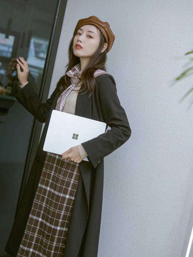 穿搭|才是真正的宝藏穿搭,一件打底衫的多种风格,时尚感太强了