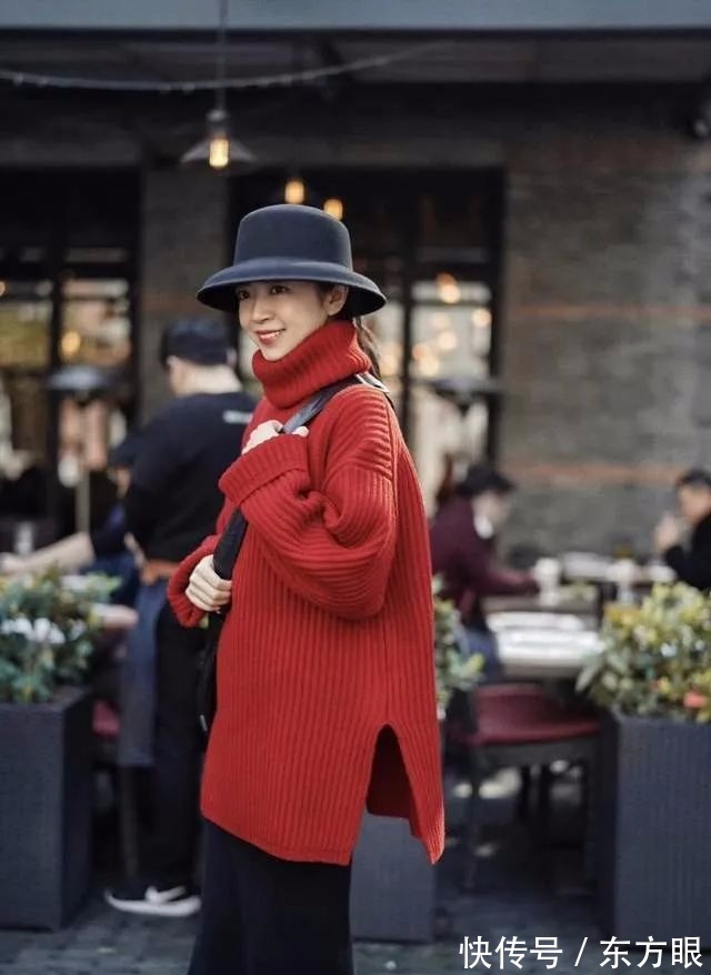 时髦 这些才是“毛衣”的高级穿法,保暖时髦又温柔,普通人也能驾驭