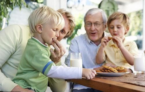 得了糖尿病,不能喝牛奶?注意4点,别等后悔就晚了