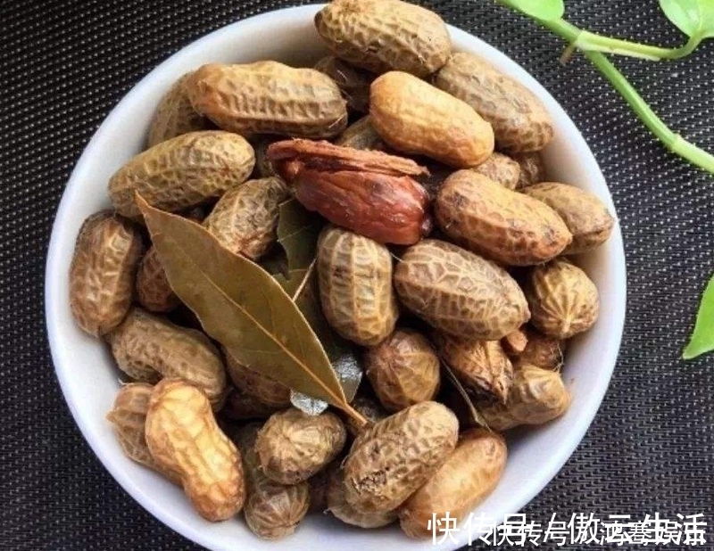 花生|煮花生时,直接加水煮就废了一锅花生,多加两个步骤,花生更入味