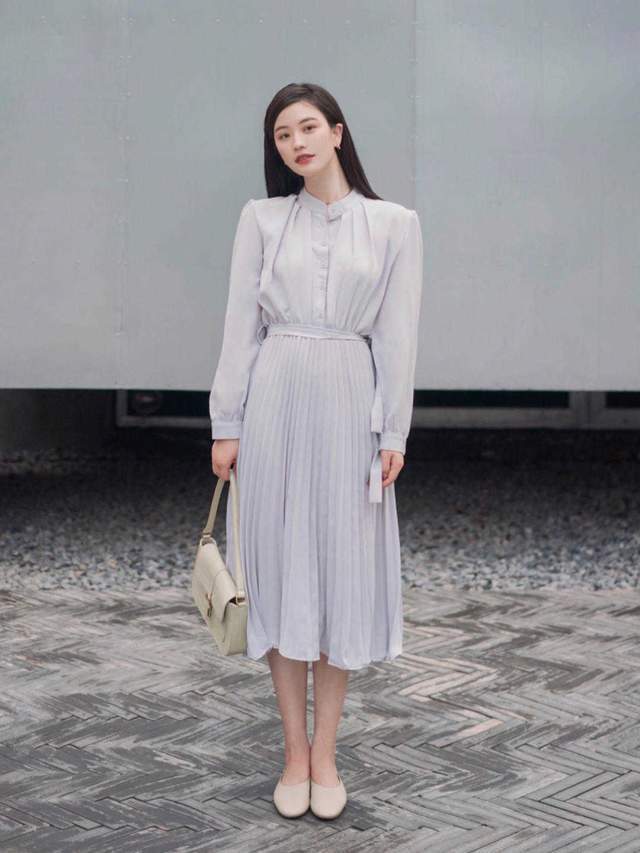 层次感|初秋这样穿明明很简单,但气质与高级并存,照着穿就能做到很洋气
