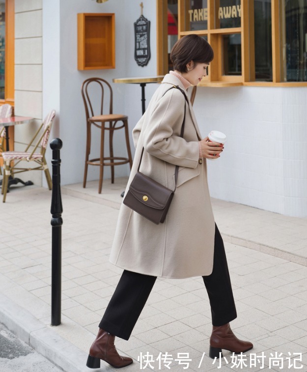 啥样|经久不过时的大衣长啥样? 设计简单线条流畅更容易穿出高级感!