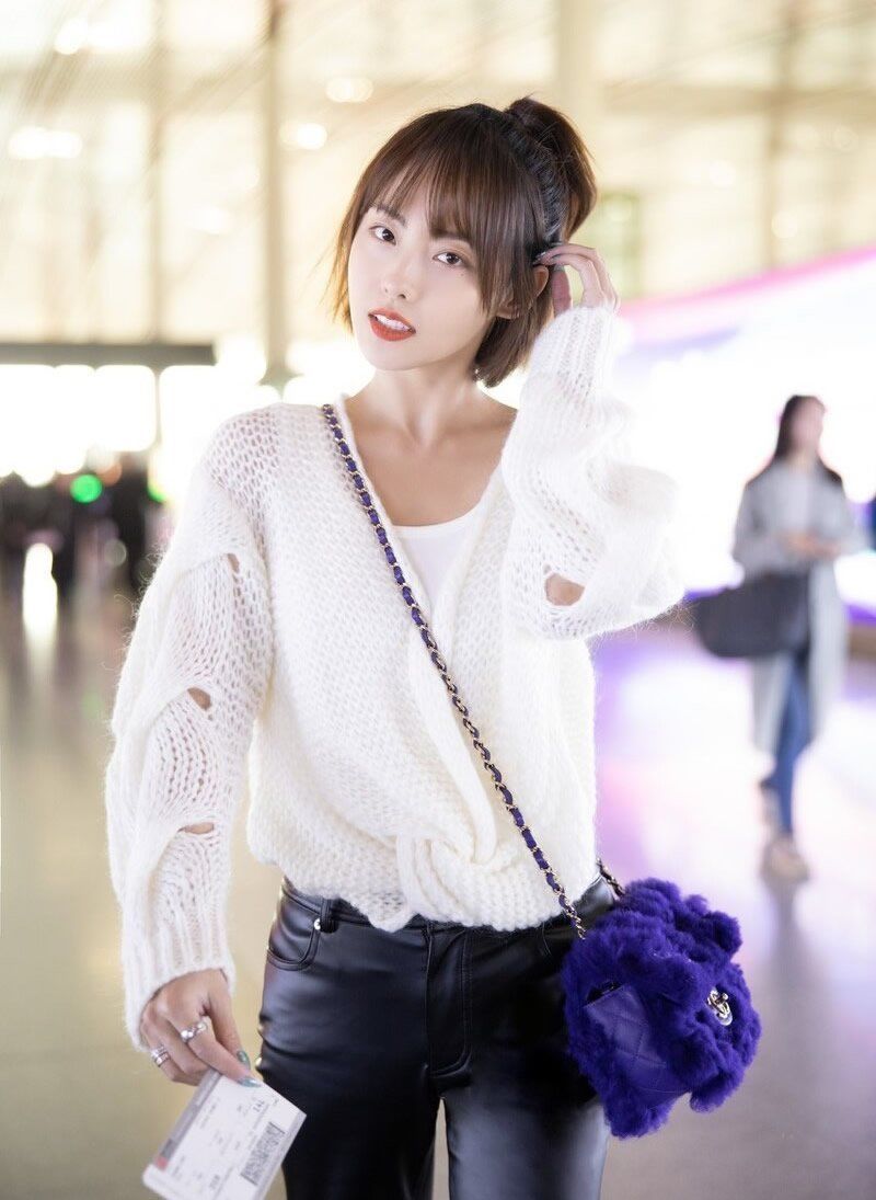 头顶 半扎半散发型有哪些?半马尾或半丸子都不错,时尚又甜美