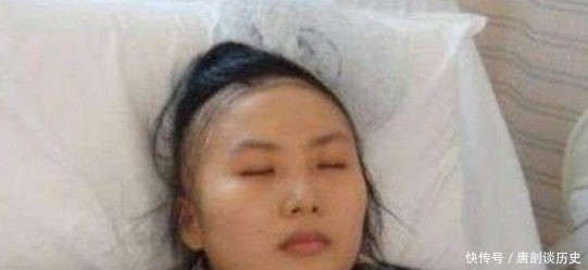 排出|女生来大姨妈,经常排出“红肉团”?多半是“这3原因”,别不当回事!