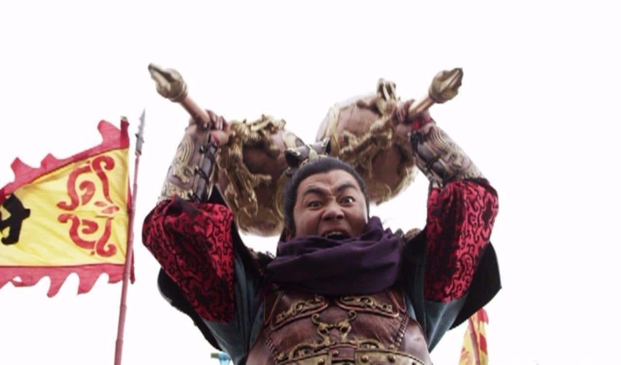 袁天罡告诫李元霸,不能杀使用凤翅镏金镋的人,否则大祸临头