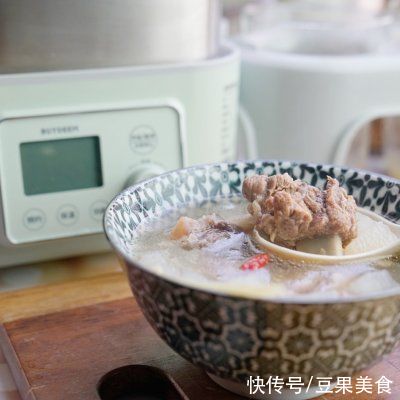 鲜香下饭的萝卜牛排骨汤，你喜欢吗？