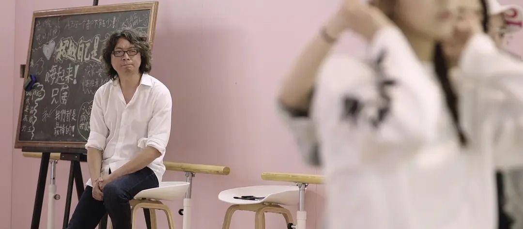 罗翔|《十三邀》第五季,豆瓣9.1,最值得看的“偏见”访谈