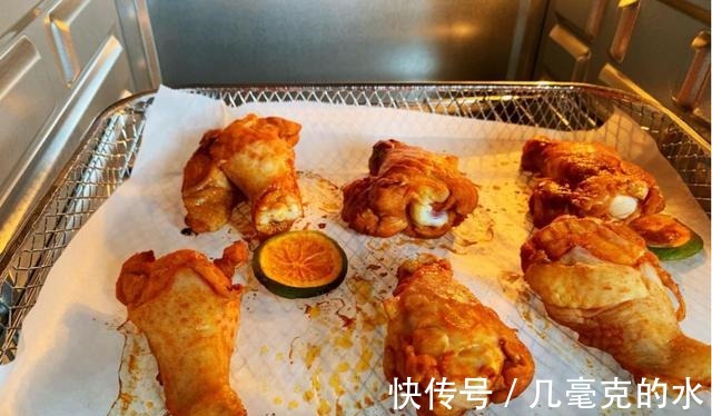 烤翅|小孩子最爱的鸡翅根做法，简单又快速，不油腻反而很清香！