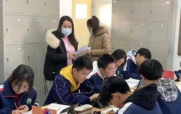 学校|潍坊实验中学家校共育丰盈孩子生命的底色