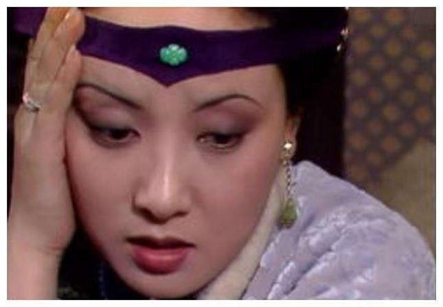  凤姐|红楼梦：难怪刘姥姥只念凤姐的恩，不念王夫人的恩，看凤姐说了啥