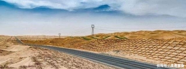 老年|中国沙漠里的一条公路,每四公里有一口水井