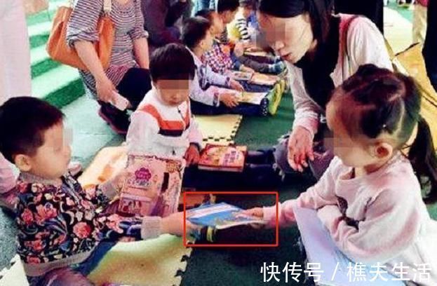 圣诞|幼儿园圣诞互换礼物,儿子用千元文具换回廉价纸人,宝妈:亏死