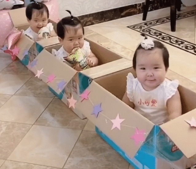 奶爸|“小毛驴奶爸”一拖三火了,这大概是我见过最豪华的“车厢”