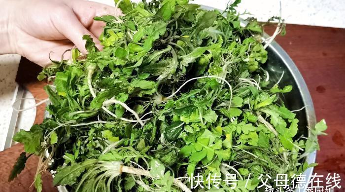 冬季遇见此菜,我准囤20斤,营养极高,焯水放冰箱冻起来,真省事