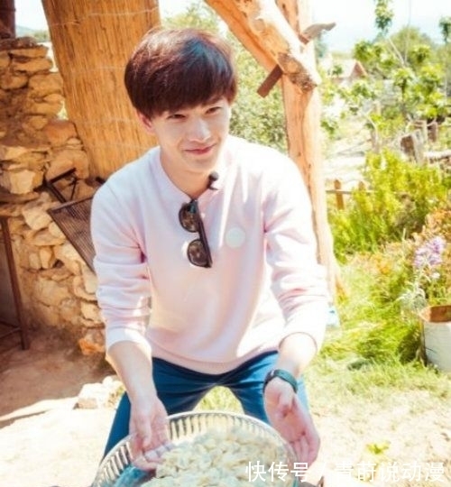 王一博|當龔俊、楊洋、肖戰、王一博等男星開始下廚，你最想吃誰做的飯？