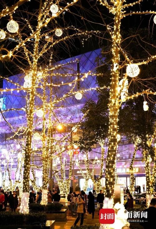 灯笼亮了 成都年味浓了|图说生活 |灯笼亮了 成都年味浓了\＂,\＂i11\＂:\＂图说生活