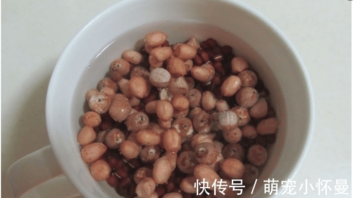 冰糖|它是“女人汤”,每天1碗,气血足脸色好,成本一碗不到1块钱