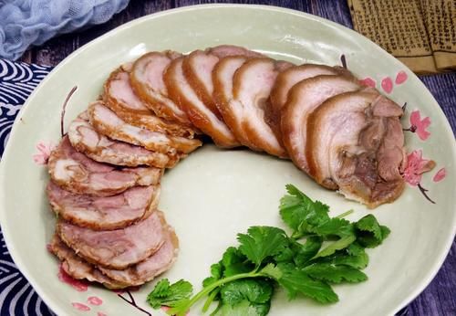 年夜菜谱：酱肘花正宗做法，秘方详细操作简单，醇香筋道没腥味