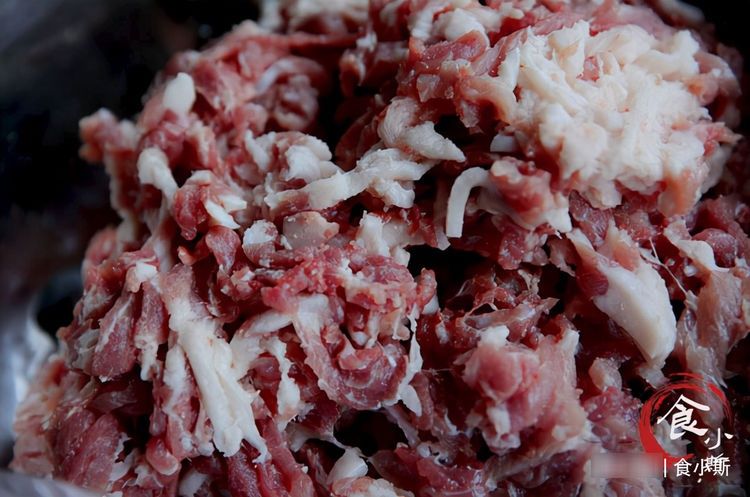 灌香肠别胡乱用料，记住1点很重要，学会正确做法，鲜香味道好