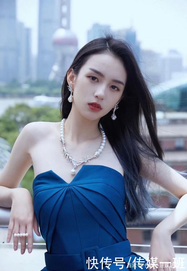 周也|“二公主”第一波热搜来袭，和周也炒姐妹情深，粉丝却争议四起?