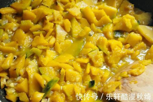 入秋就喝南瓜浓汤,应季养身,做法简单,又香又浓