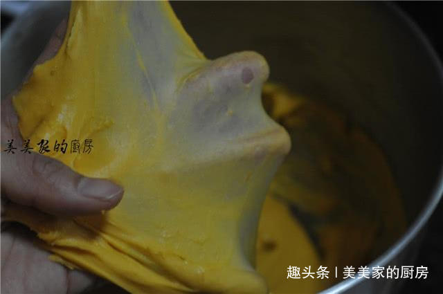 做法|自从学会面包此做法,我家一周做一次,蓬松柔软还拉丝,太好吃了