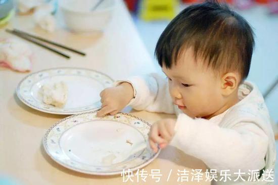 剩饭菜|正在偷走孩子免疫力的3种“饭”,家长再不阻止,孩子长大要怪你