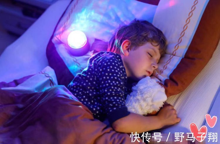 父母|真正毁掉娃视力的并非手机，而这三大因素，最后一个常被父母忽略