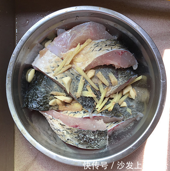蒸鱼豉油|蒸鱼千万不要直接蒸,只要做好“这3步”,蒸什么鱼都又鲜又嫩