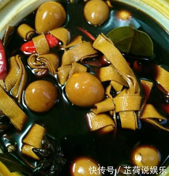 鹌鹑蛋|老人教我做的这道菜，大人小孩都愿意吃，你会做吗