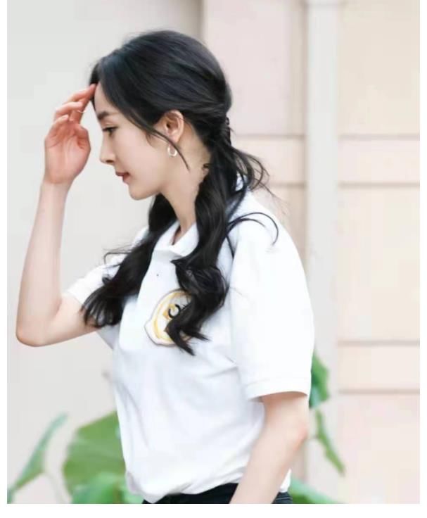 造型|鹅厂新综艺路透,杨幂绑双马尾亮相,光看嘉宾颜值就期待满满