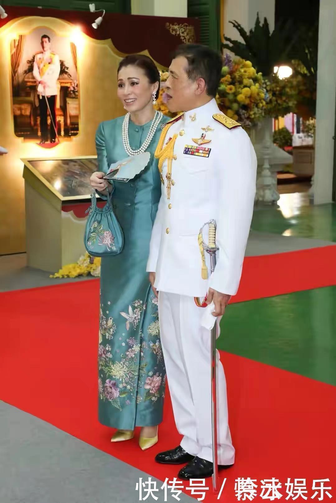 绸缎裙&苏提达穿古风绸缎裙艳压诗妮娜,搂着泰王笑开花,诗妮娜难过瘪嘴