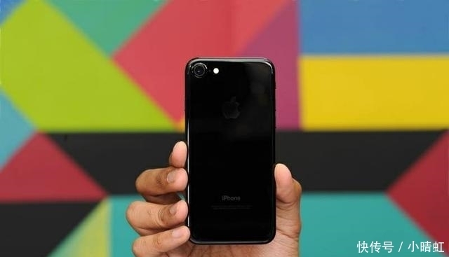 降至|苹果开始觉醒,从6188跌至2799元,128GB老iPhone降至小米价!