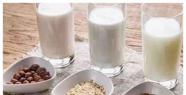 凉拌菜|医生提醒:这8类菜不能隔夜,吃不完最好直接丢掉,不要盲目节约