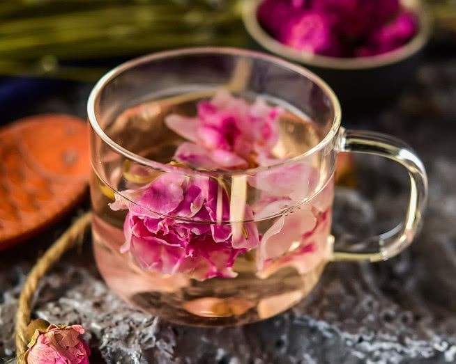 子宫|女性来例假时，多吃这几种食物，排出子宫污血，人更显年轻