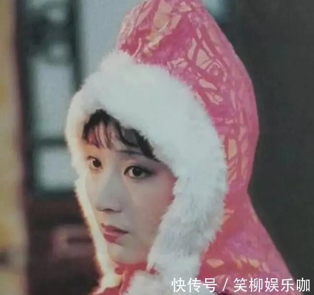 尤三姐$浪荡子薛蟠的一个动作出卖了林黛玉的长相?