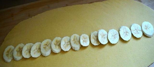 香蕉不要直接吃，加1碗玉米面，粗粮细做，比买的面包好吃