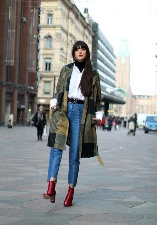 收起你的卫衣吧，今年流行这几款内搭，每天都能穿出新花样