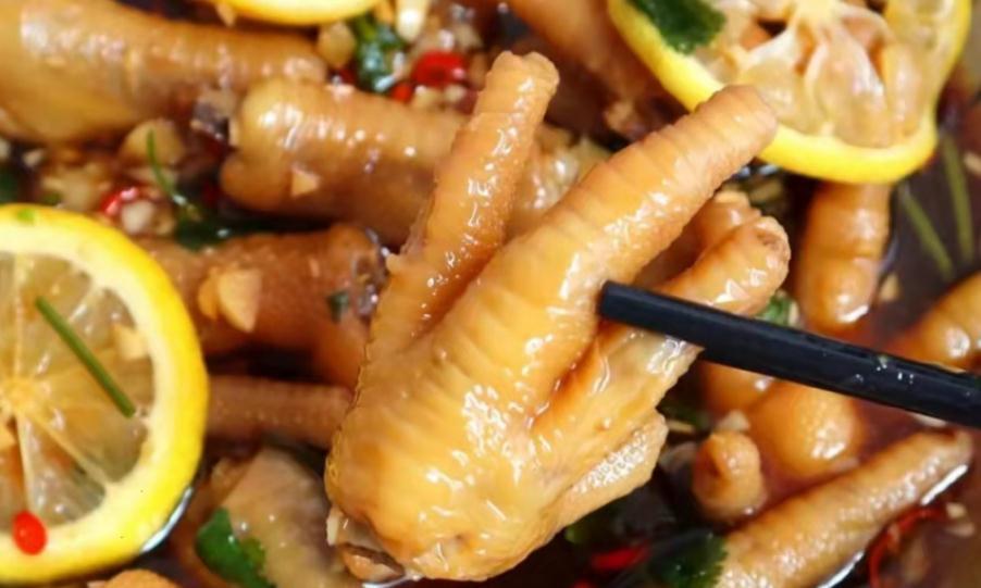 大雪过后吃此道菜，做法特简单，酸辣入味，解馋开胃，越吃越过瘾