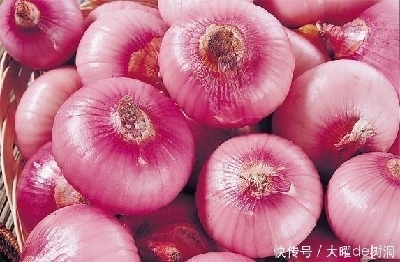 吃法|洋葱和它是天生的“死对头”,专家提醒不能一起食用,早知早受益