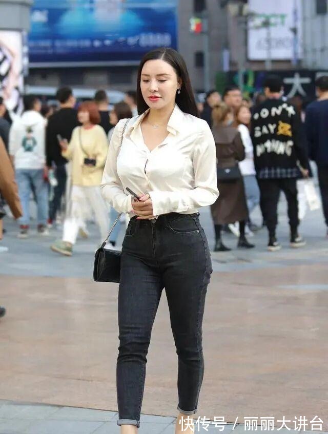 身材 太拼了！“胯大”身形有意牛仔裤，弄不好会适得其反，有准备吗！