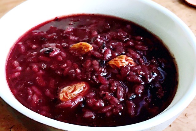 秋季，早餐多喝养胃粥，暖胃养胃，营养极高，常喝气色更好！