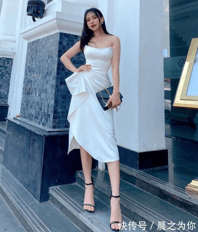 越南|越南健身女教练,身材饱满,肌肉线条美,网友:完美女友