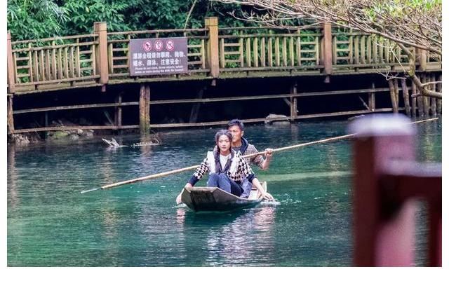 谢霆锋杨超越来荔波啦！为荔波美景点赞打call！你偶遇到了吗？