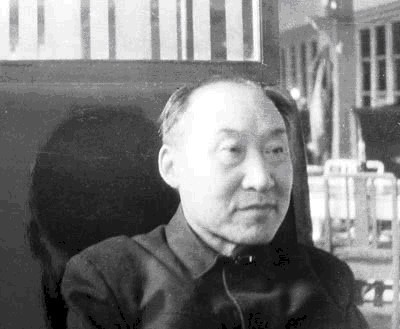 清华大学|他是大师的大师,培养出了9位两弹一星元勋,晚年却在街头乞讨