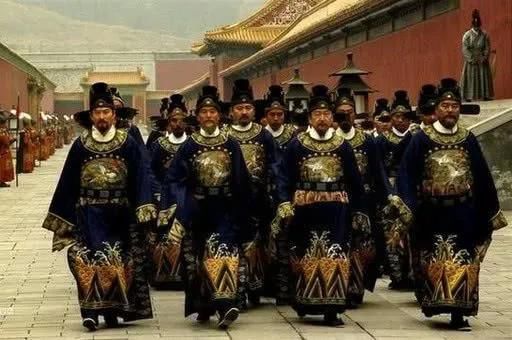 隐藏|明朝史上争议颇多的一位皇帝,被丑化的背后隐藏了一个怎样的明君