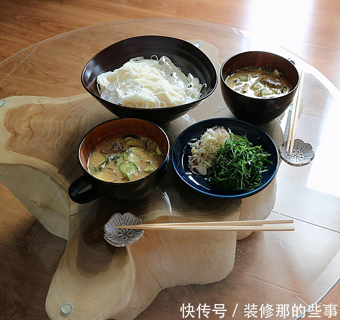 小两口之家,全屋布满绿植鲜花,把生活过成了诗,太美太治愈了